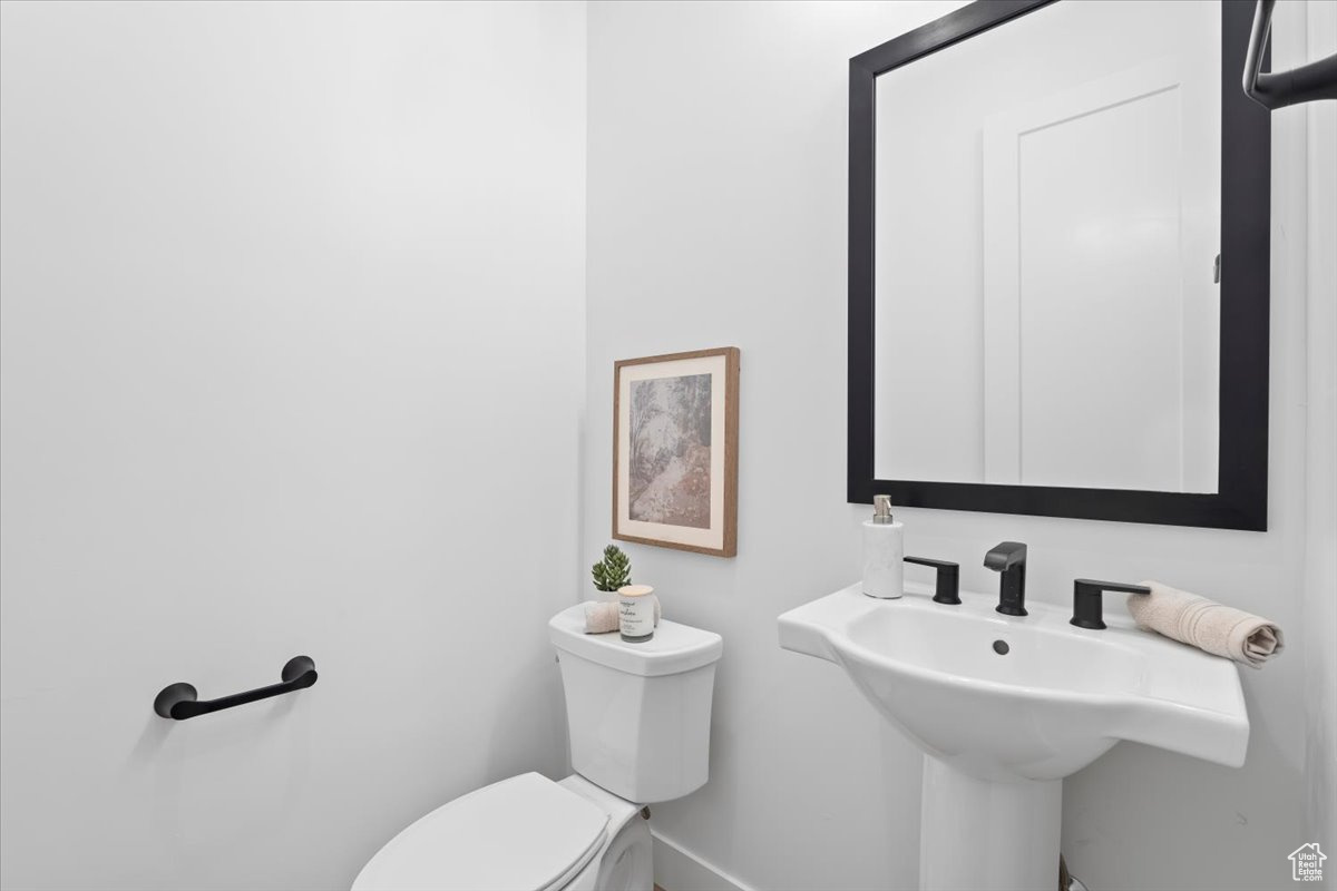 CANYON POINT - Residential