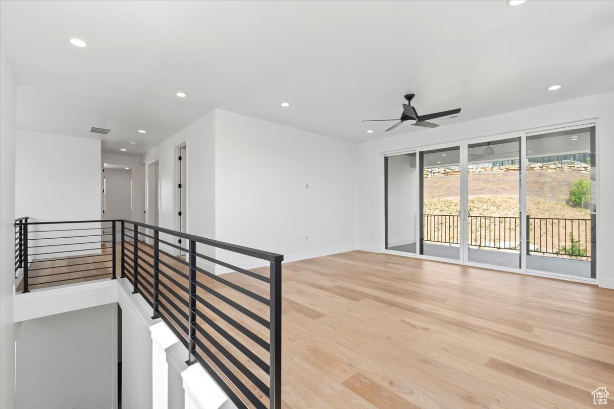 CANYON POINT - Residential