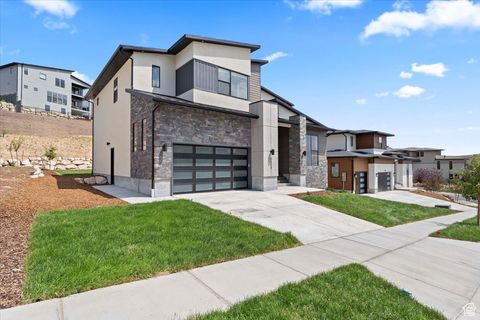 Tiny photo for 5554 N FOX CANYON RD, Lehi, UT 84043 (MLS # 2093913)