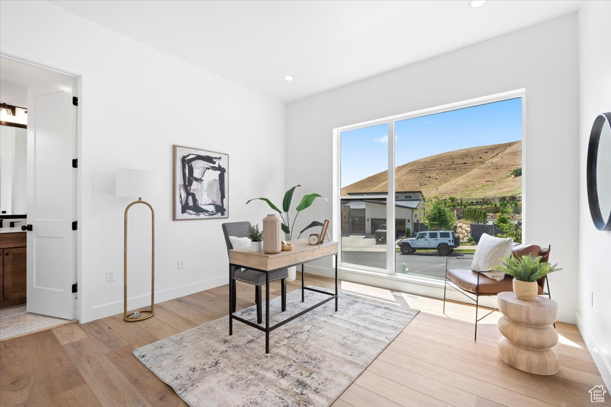 CANYON POINT - Residential