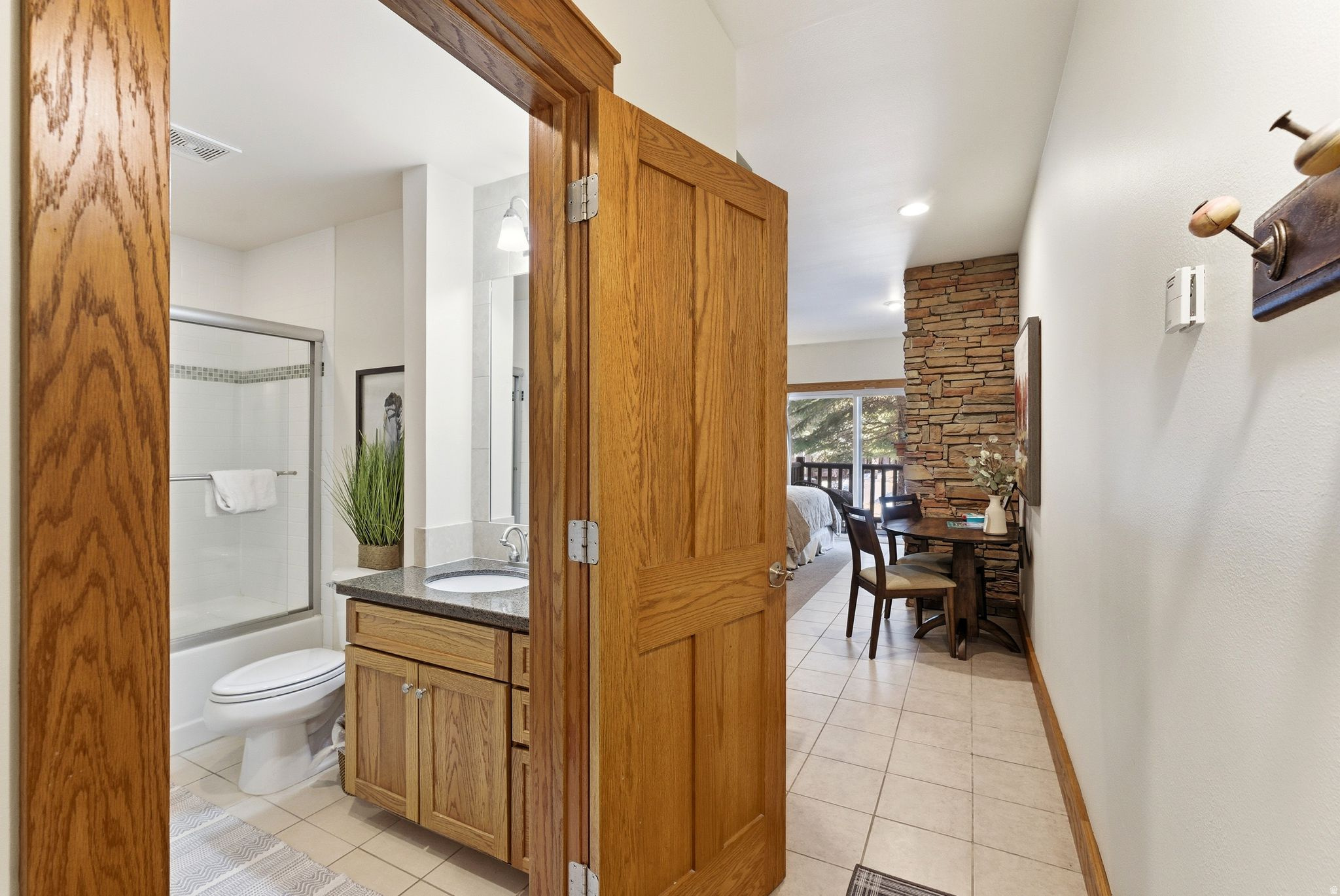 PROSPECTOR SQUARE - Residential