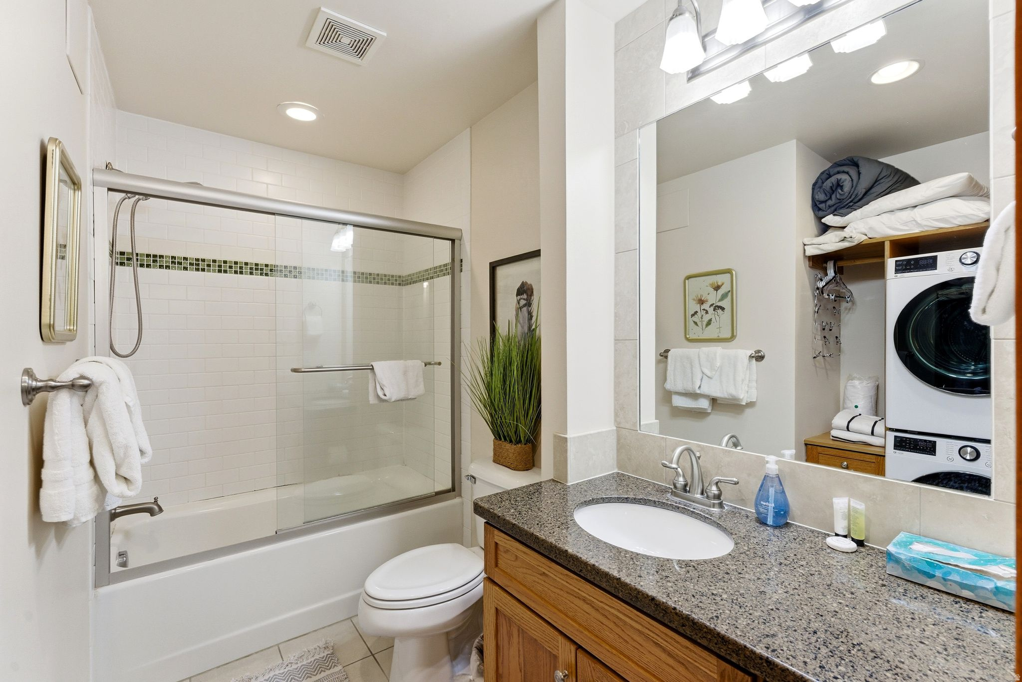 PROSPECTOR SQUARE - Residential