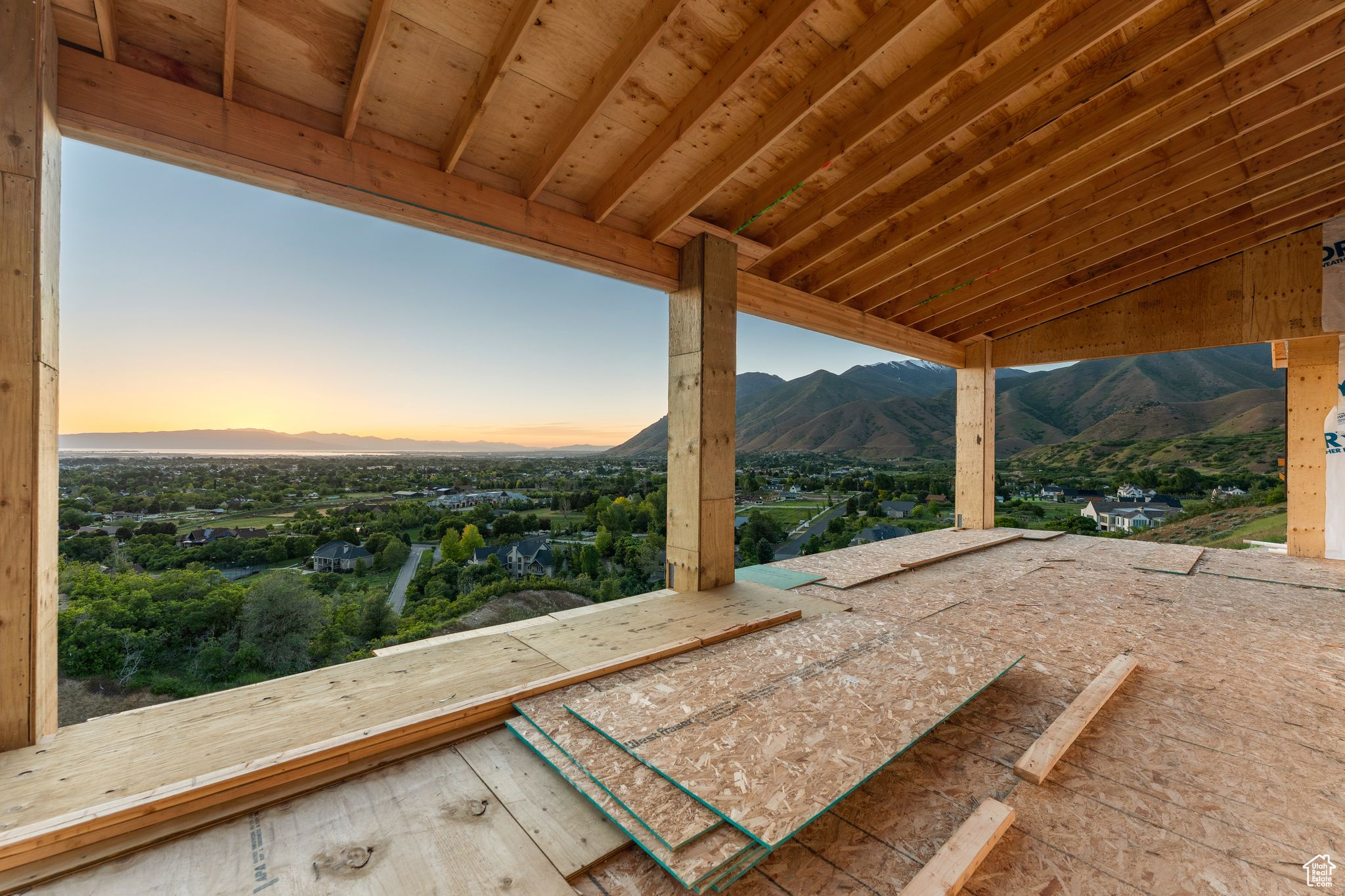 MAPLE BENCH ESTATES - Residential