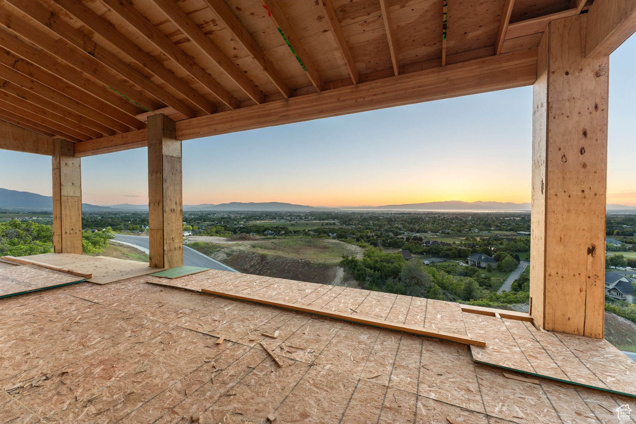 MAPLE BENCH ESTATES - Residential