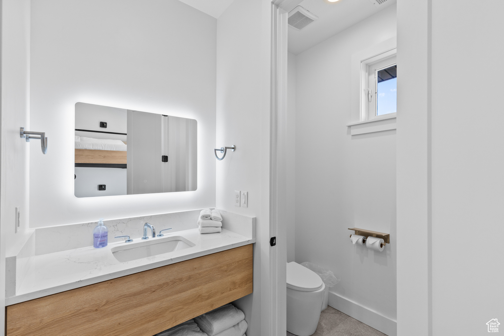 CABIN HOLLOW SUB LOT 3 - Residential