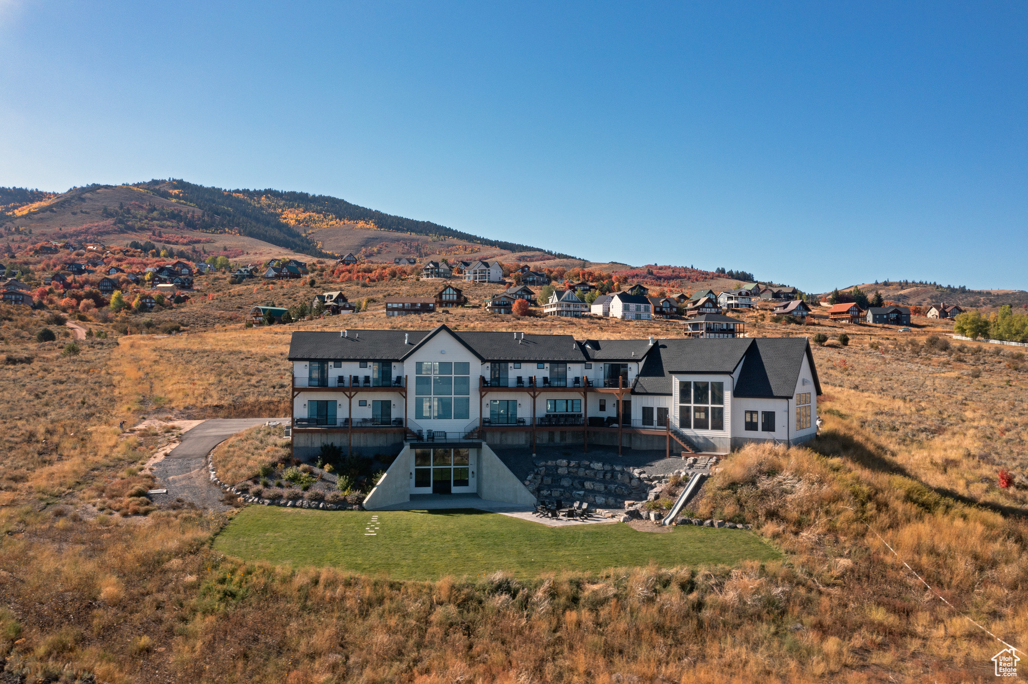 CABIN HOLLOW SUB LOT 3 - Residential