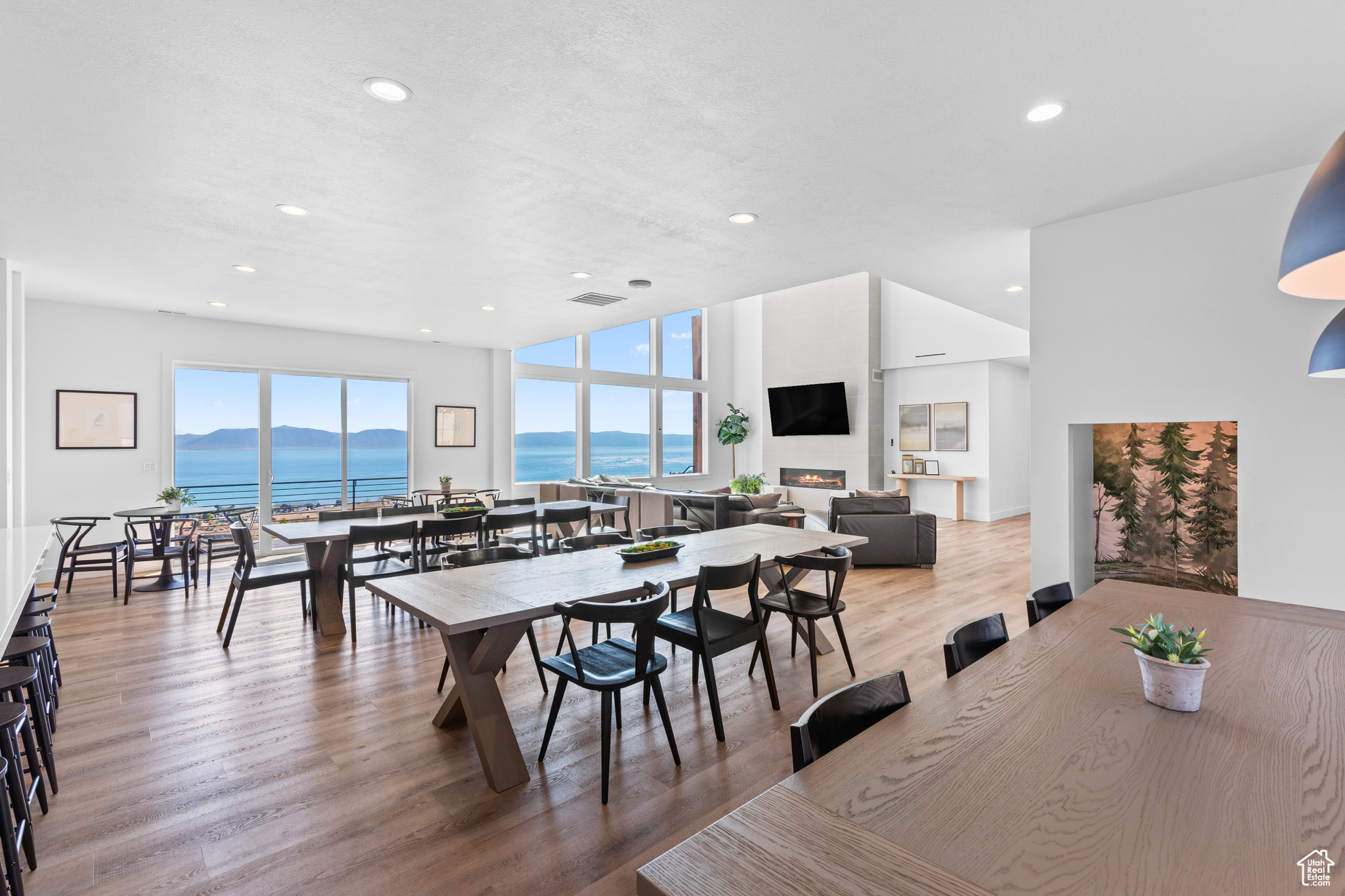 CABIN HOLLOW SUB LOT 3 - Residential