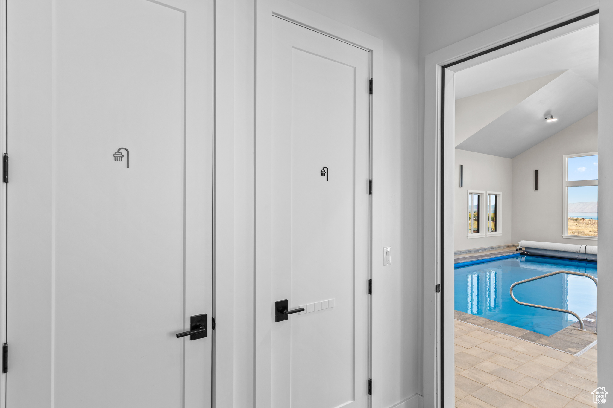 CABIN HOLLOW SUB LOT 3 - Residential