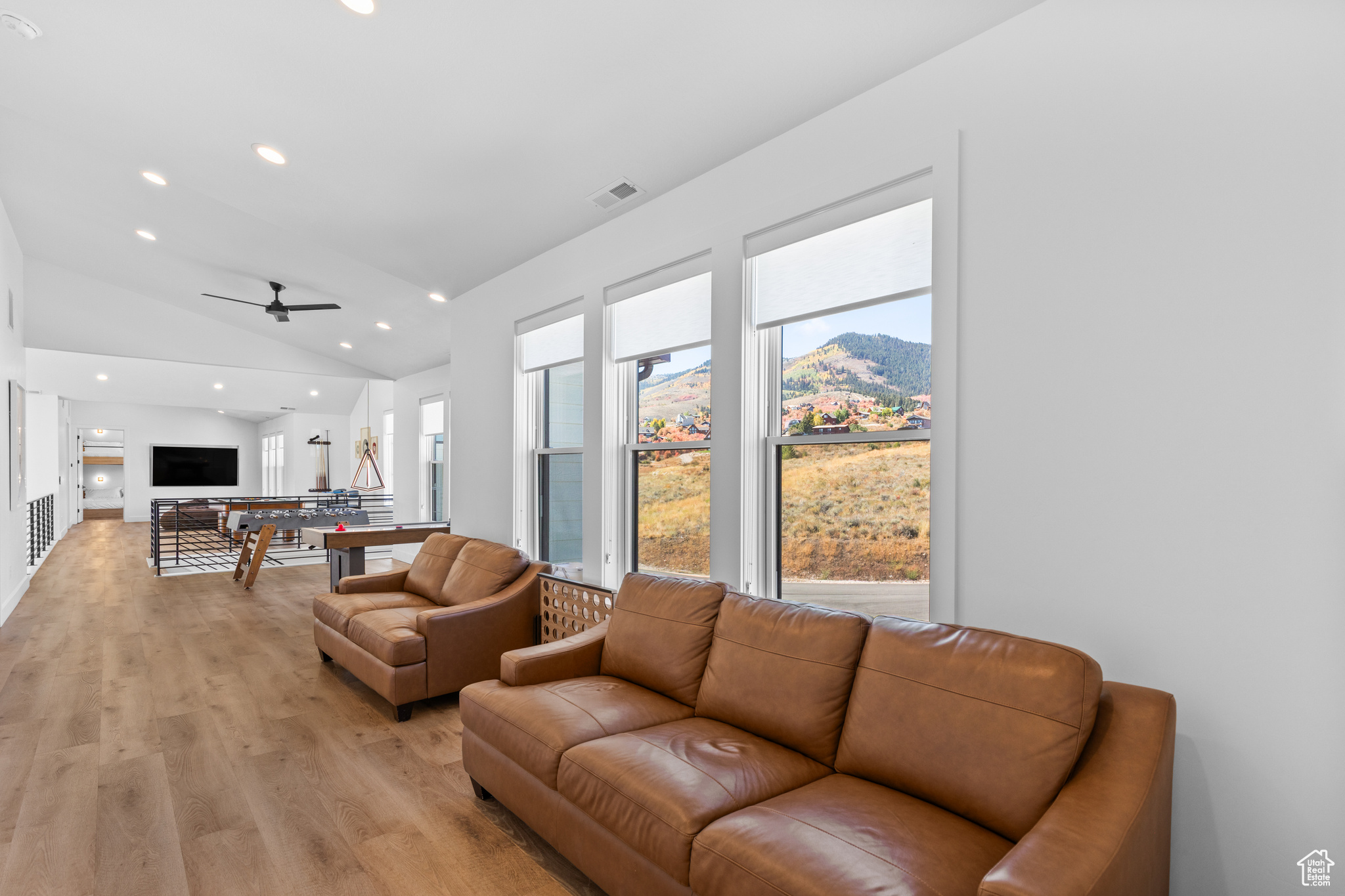 CABIN HOLLOW SUB LOT 3 - Residential