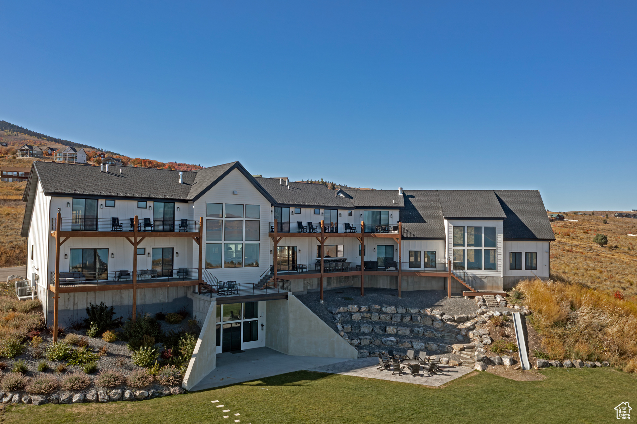 CABIN HOLLOW SUB LOT 3 - Residential