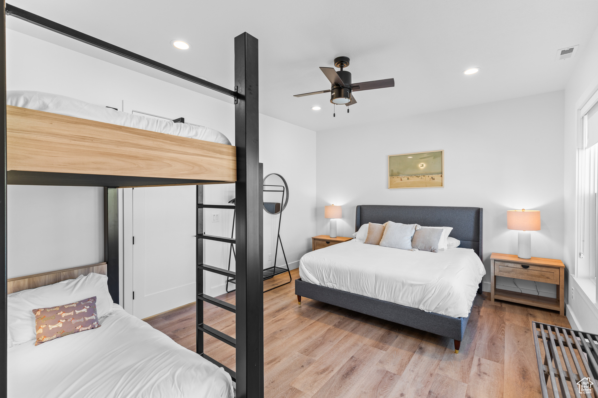 CABIN HOLLOW SUB LOT 3 - Residential