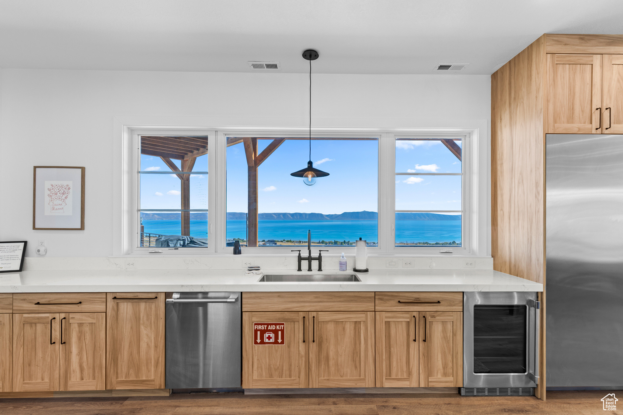 CABIN HOLLOW SUB LOT 3 - Residential