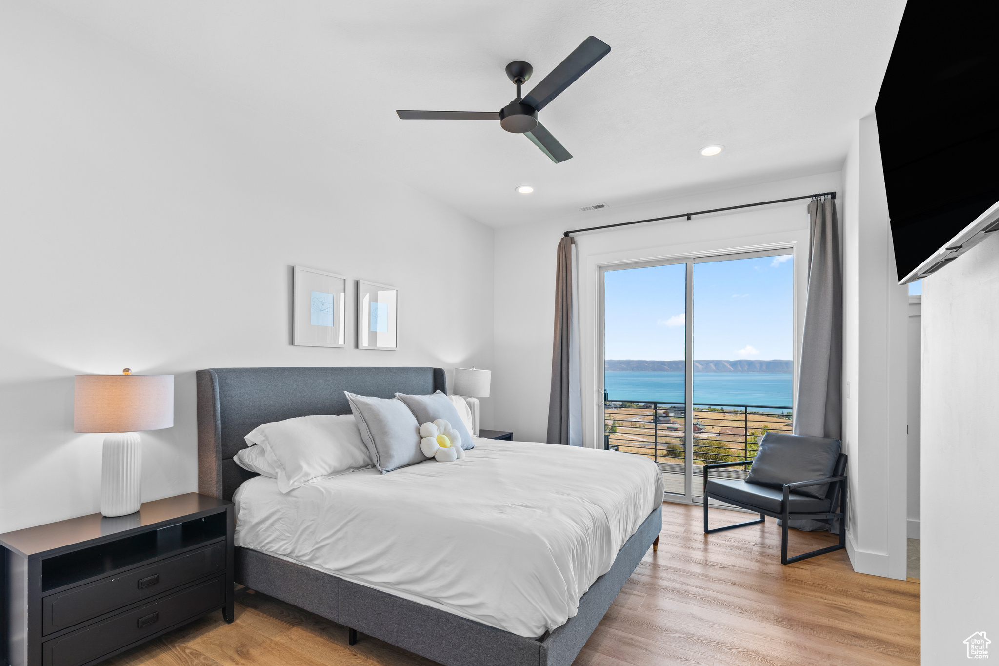 CABIN HOLLOW SUB LOT 3 - Residential