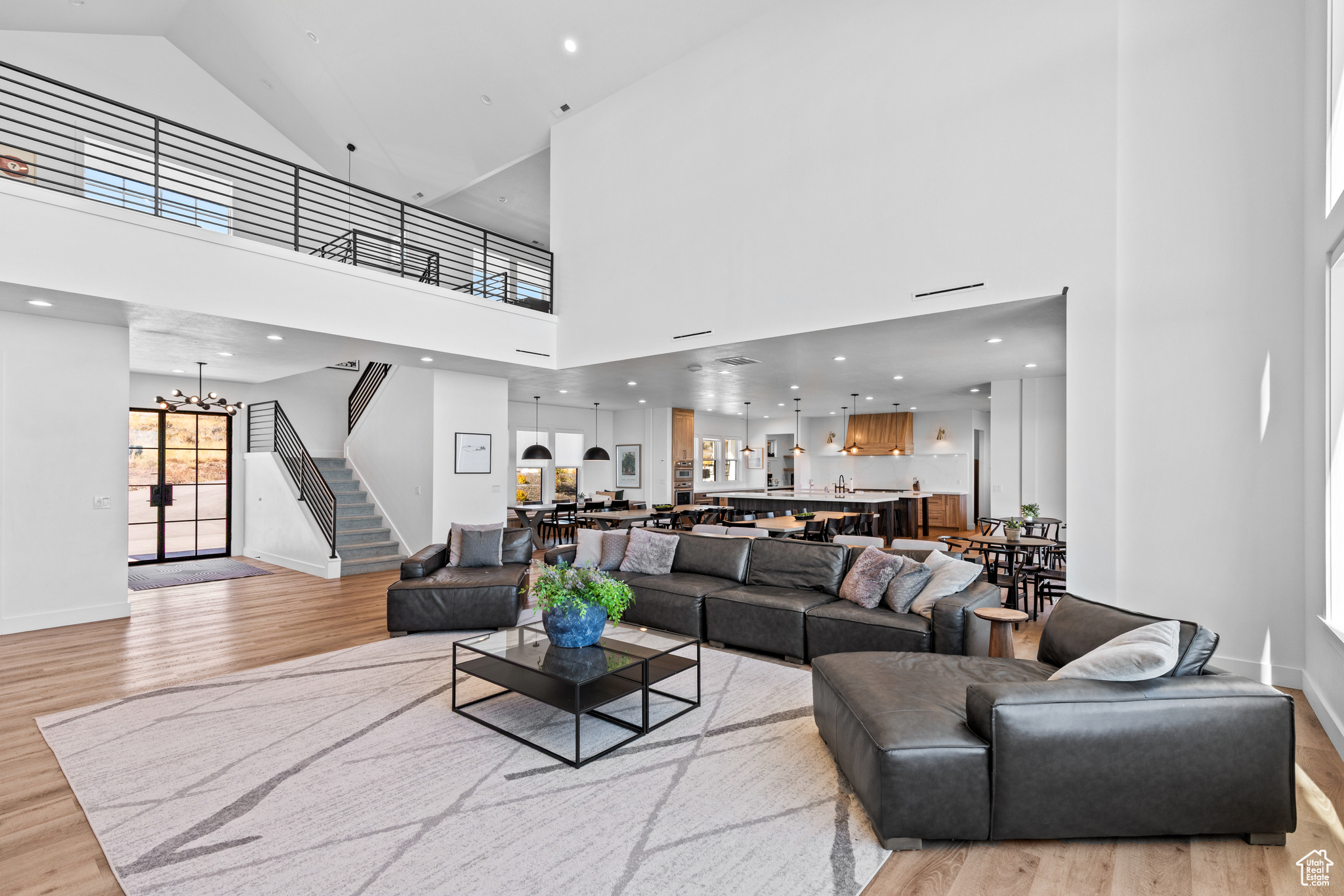 CABIN HOLLOW SUB LOT 3 - Residential