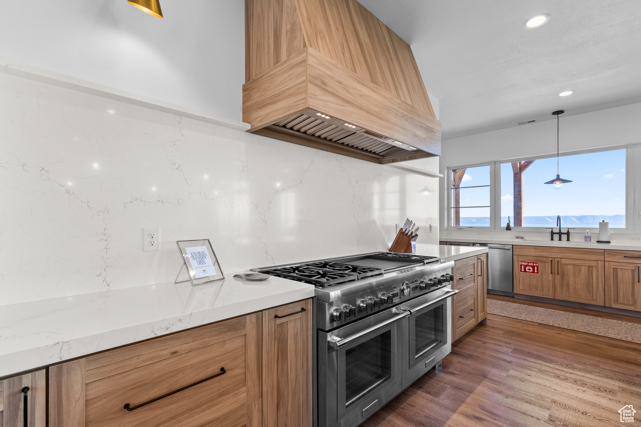 CABIN HOLLOW SUB LOT 3 - Residential