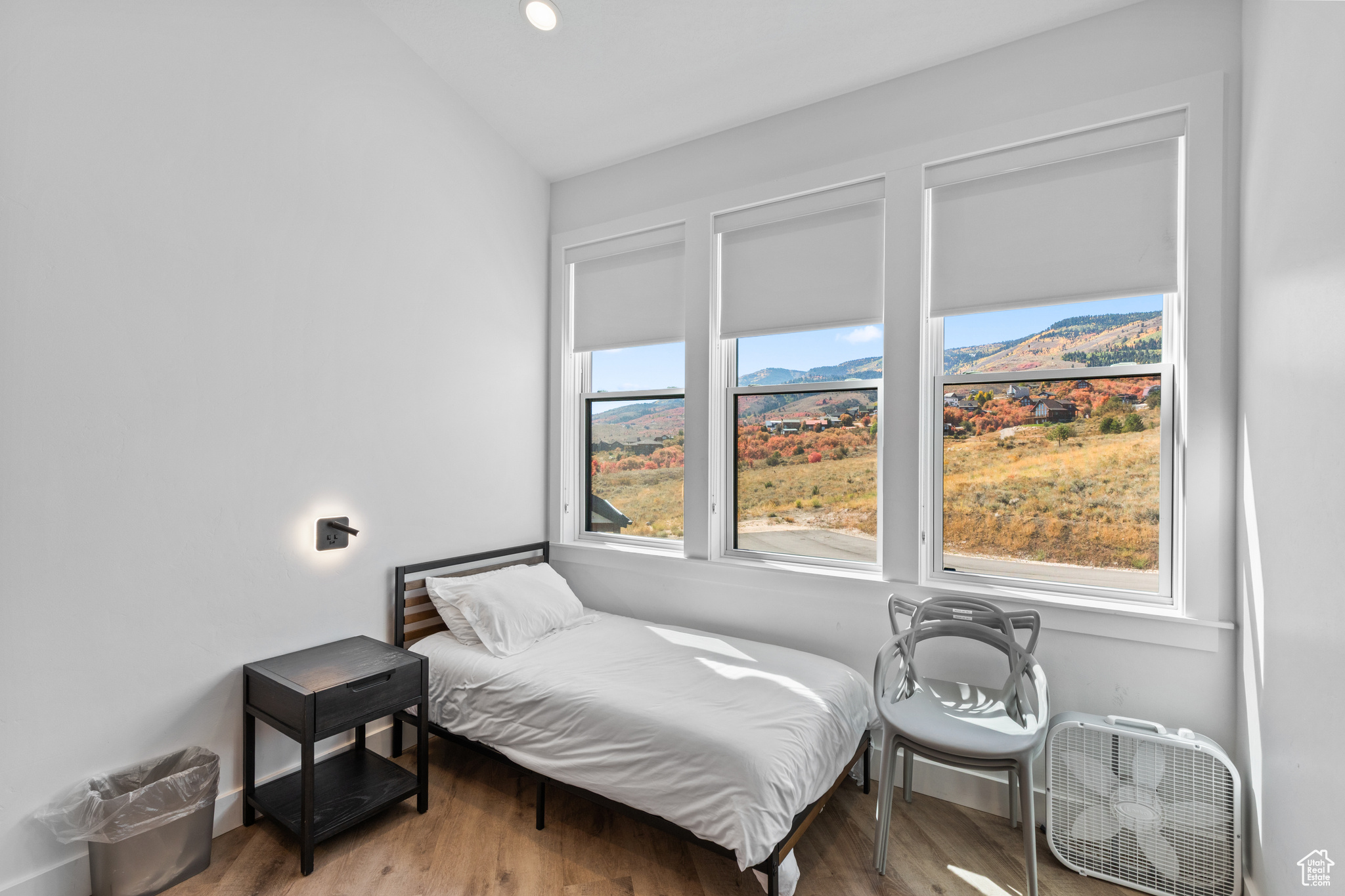 CABIN HOLLOW SUB LOT 3 - Residential