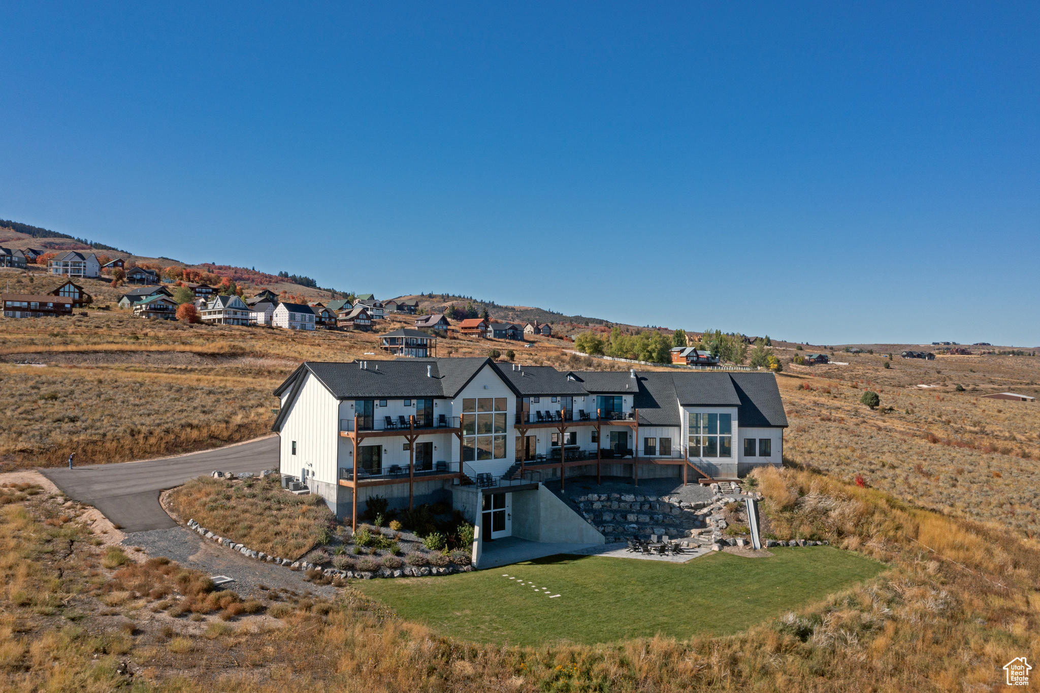 CABIN HOLLOW SUB LOT 3 - Residential