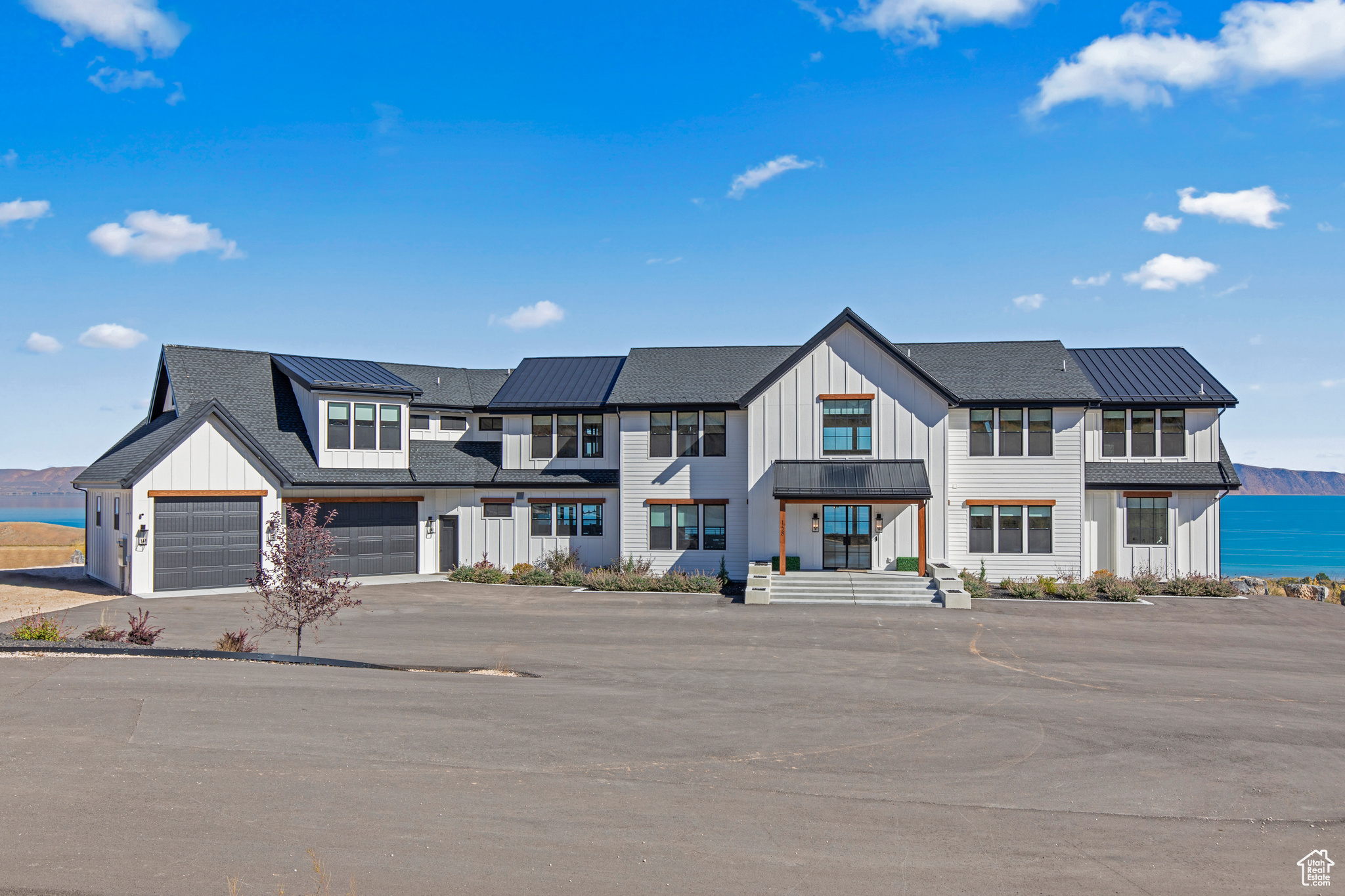 CABIN HOLLOW SUB LOT 3 - Residential