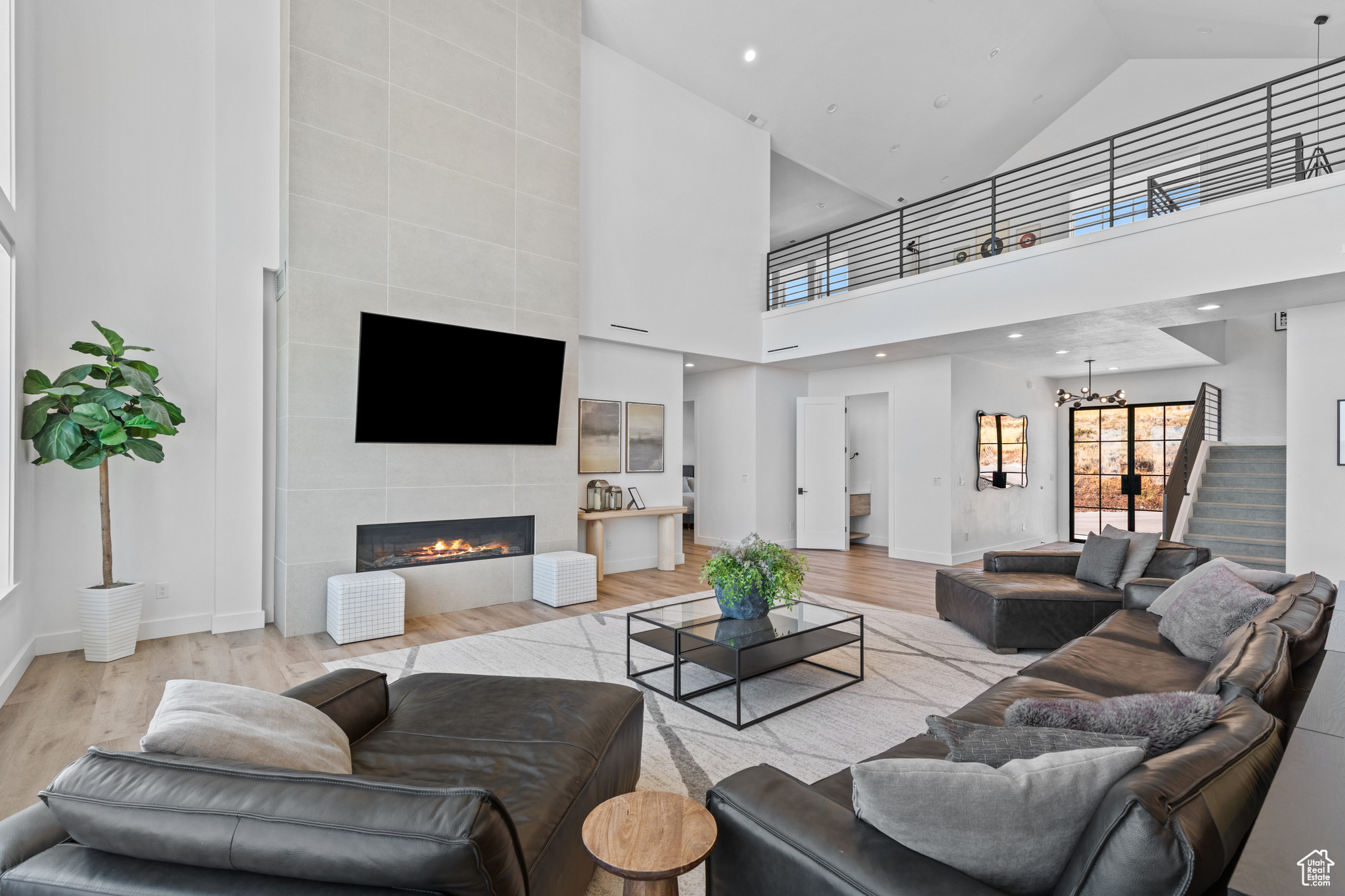 CABIN HOLLOW SUB LOT 3 - Residential