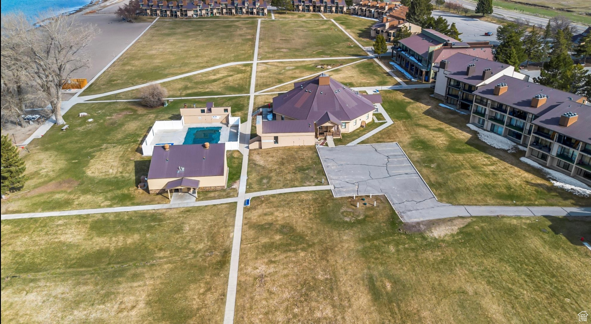 2176 S Bear Blvd #404, Garden City, Utah image 12