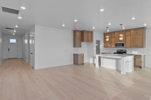 Tiny photo for 1506 SILVER CANOE LOOP, Logan, UT 84321 (MLS # 2121702)