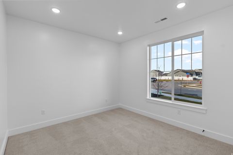 Tiny photo for 1506 SILVER CANOE LOOP, Logan, UT 84321 (MLS # 2121702)