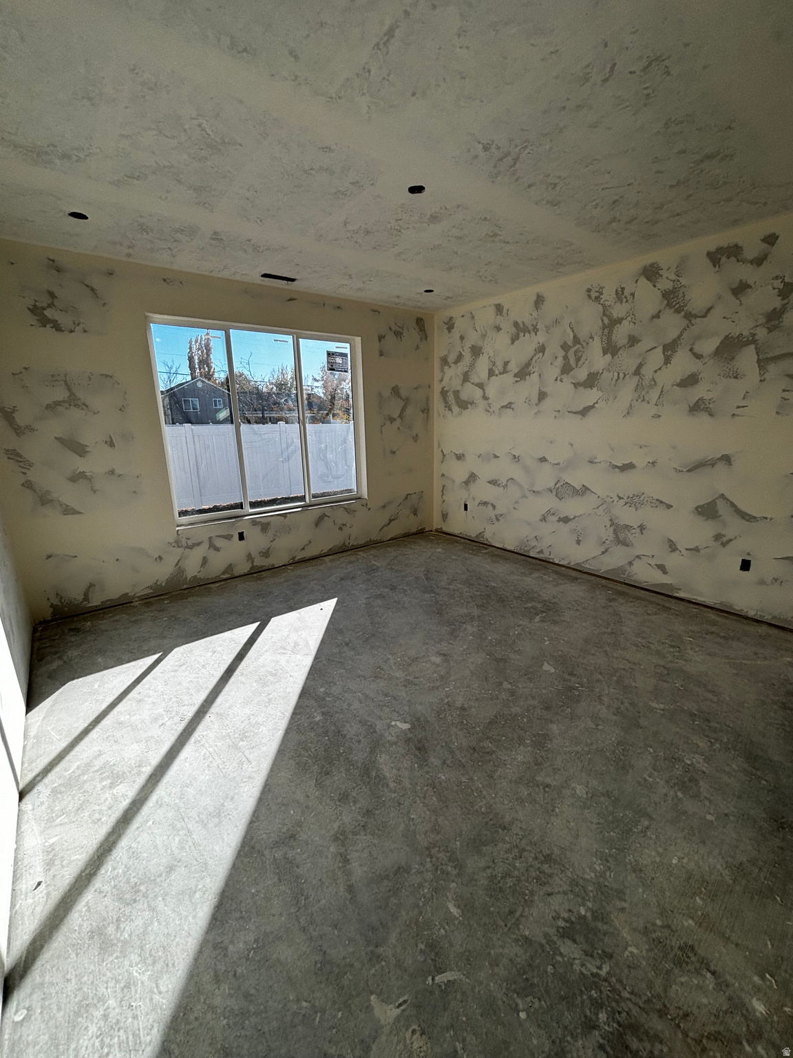 RIVERGATE - Residential