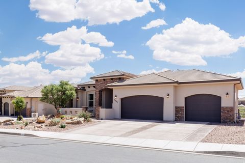 Tiny photo for 2005 W 450 CIR S, Saint George, UT 84770 (MLS # 2158667)