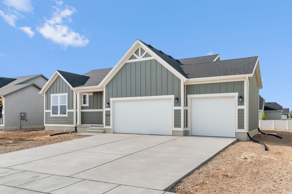 Photo of 3036 W 2600 N, Clinton, UT 84015 (MLS # 2126210)