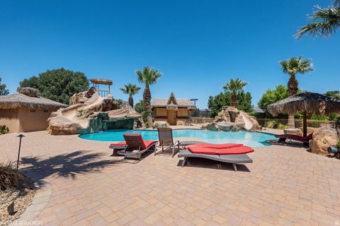 Tiny photo for 90 W TRIPLE CROWN LN, Washington, UT 84780 (MLS # 2127830)