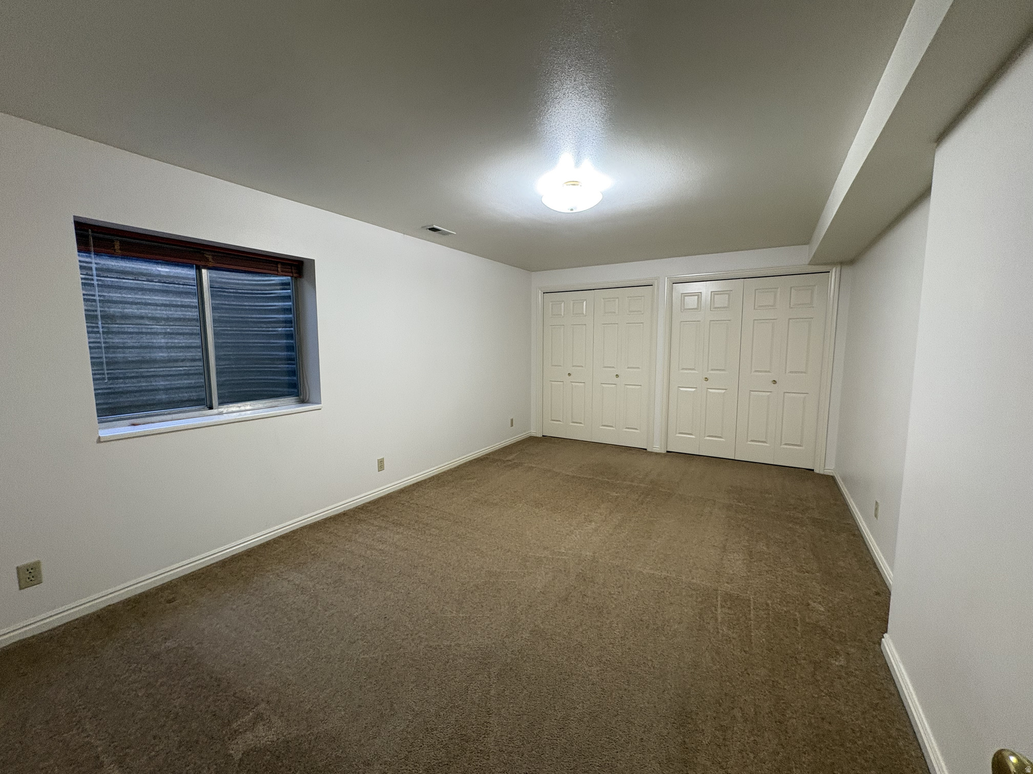 LAKECREST - Residential Income
