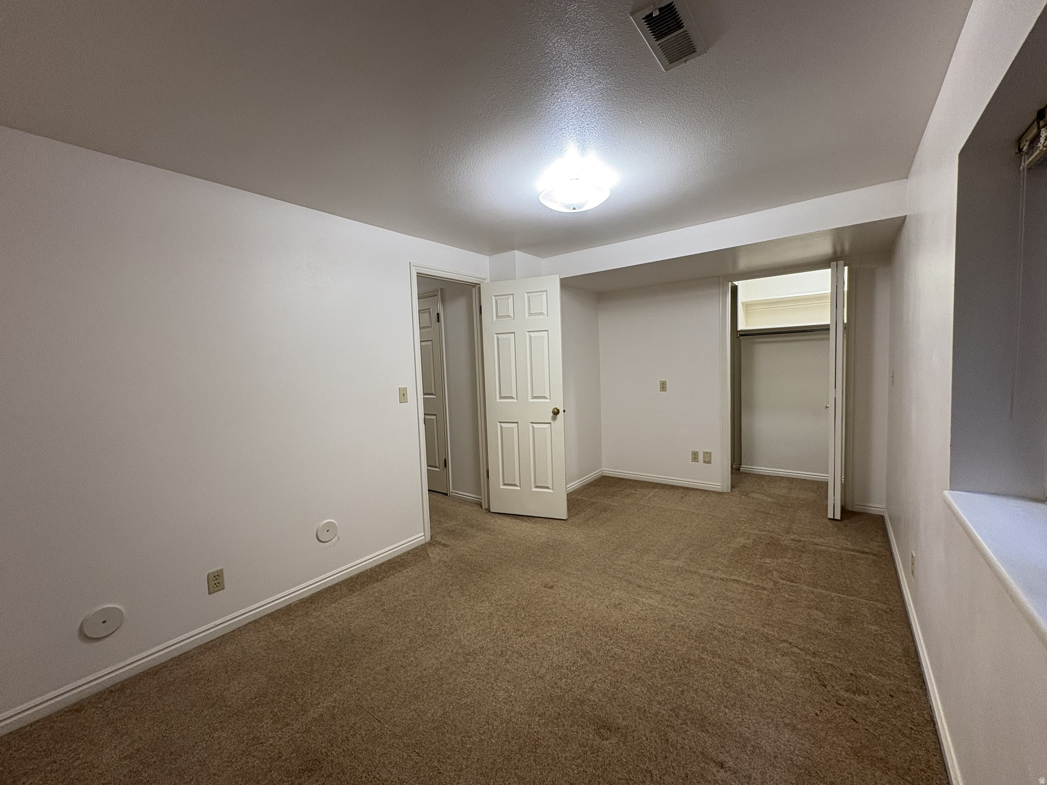 LAKECREST - Residential Income