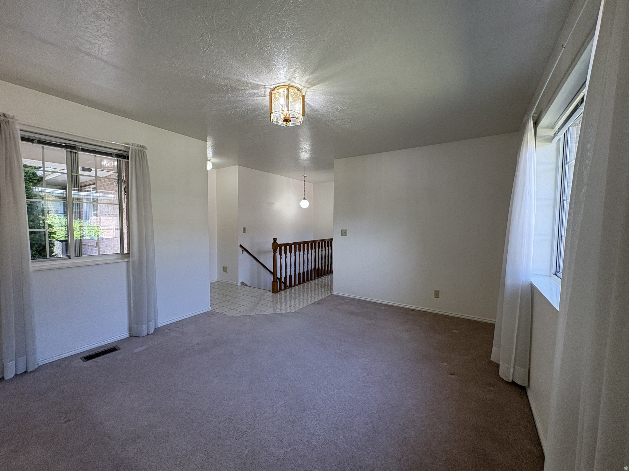 LAKECREST - Residential Income