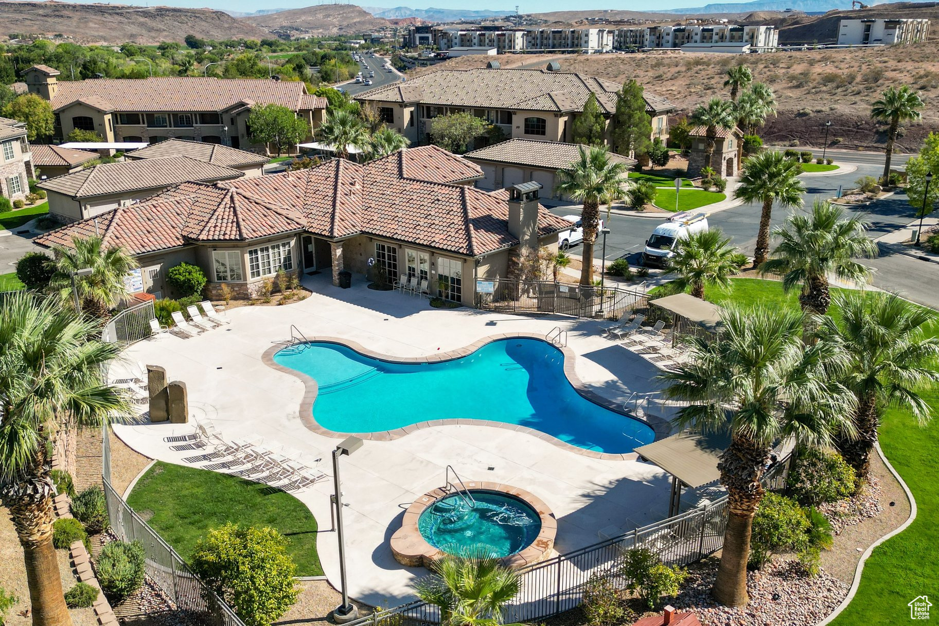 PELICAN HILLS CONDOMINIUMS - Residential