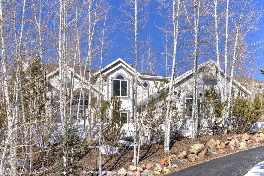 Amazing family home with an easy commute to downtown Park City or Salt Lake City and in the Park City School District! Light, bright, and spacious modern home less than 5 minutes off the 80, but in a pristine and quiet neighborhood setting with Jeremy Ranch. 6 big bedrooms and 5 baths, plus great office space, storage space, and a 3 car garage with an electric vehicle outlet! Close to the Jeremy Ranch Golf and Country Club, Woodward, the Utah Olympic park, Outlet shopping, Redstone Shopping Center, and just a short drive to Park City Mountain Resort! New appliances, new windows, new patio! Surrounded by Quaking Aspen trees with a great backyard deck, it's mountain living at its best! LEASE INFORMATION Minimum 1 year lease. Utilities not included in rent. Landscape maintenance, gutter cleaning, and HVAC servicing covered by owner. First month's rent and security deposit due upon signing. NO SMOKING/VAPING. PETS NEGOTIABLE. Verification of funds and employment required. The information contained herein is furnished to the best of knowledge. Tenant and/or tenant's agent responsible to verify the accuracy of all information. This information is subject to change without notice. Brokerage assumes no responsibility for accuracy.