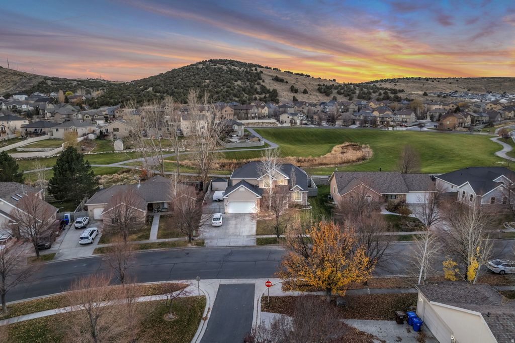 Photo of 3026 E TINAMOUS RD, Eagle Mountain, UT 84005 (MLS # 2123695)