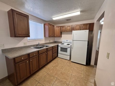 Tiny photo for 8037 S 830 E, Sandy, UT 84094 (MLS # 2119269)