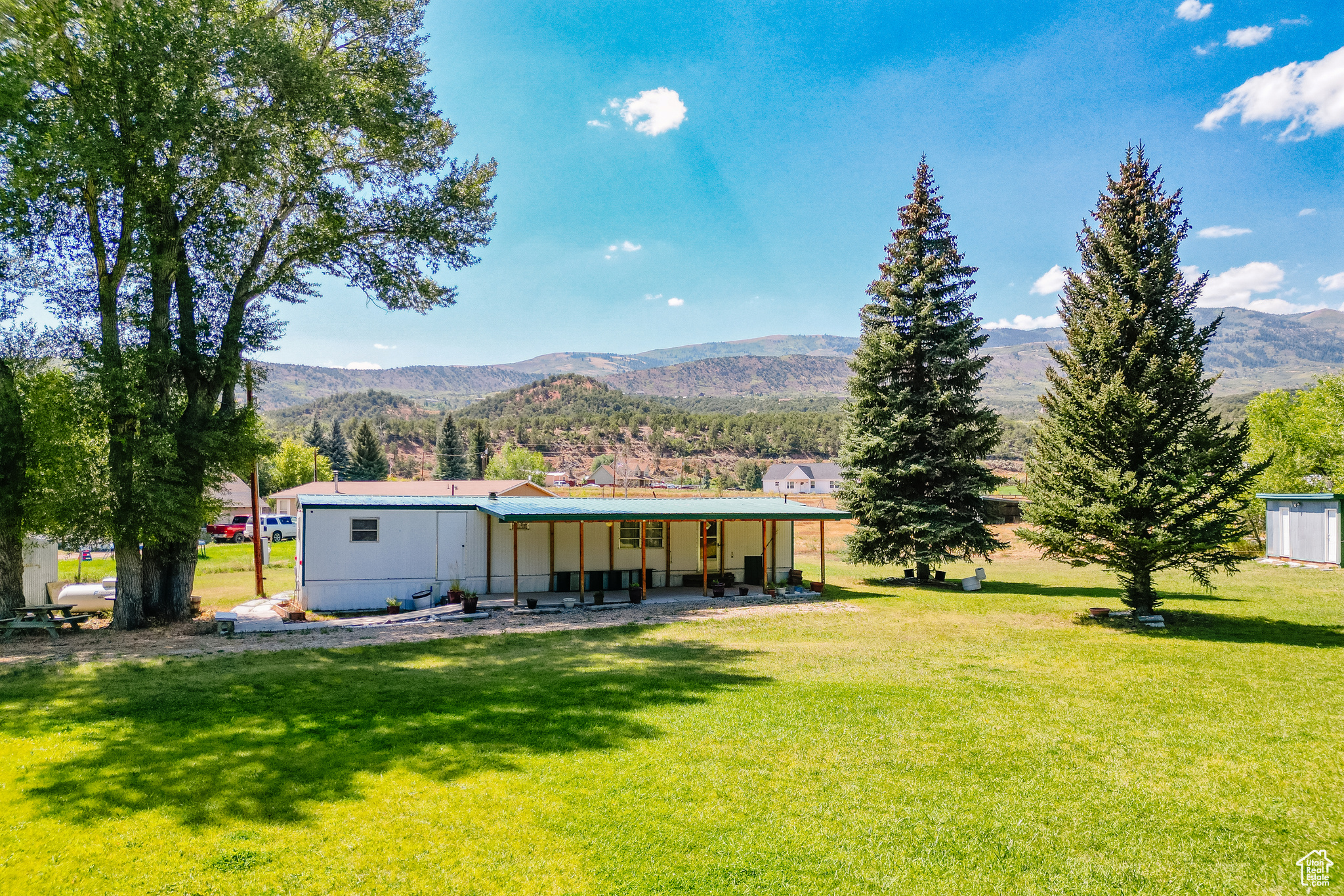 MT TABBY ESTATES - Residential