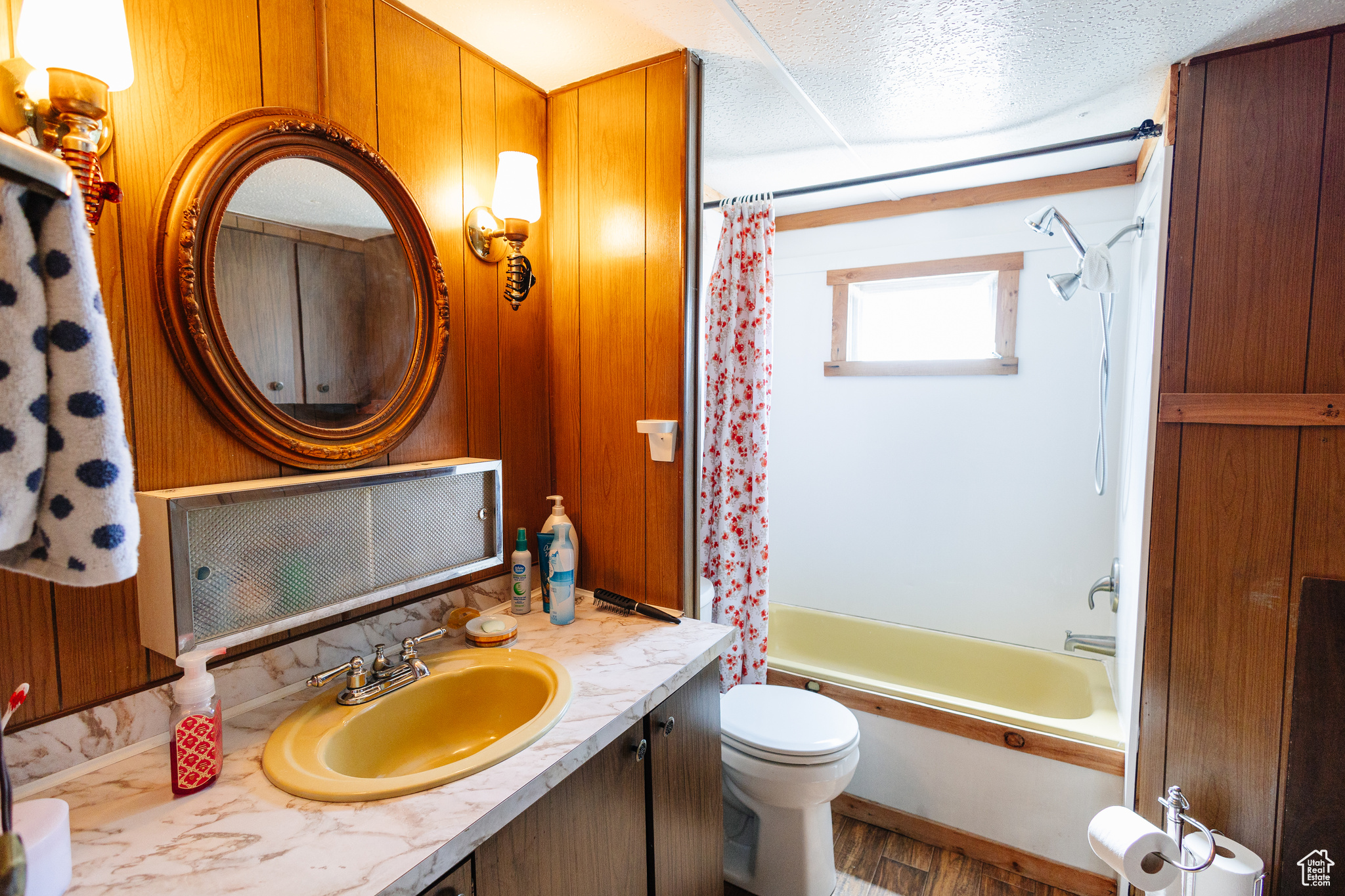 MT TABBY ESTATES - Residential