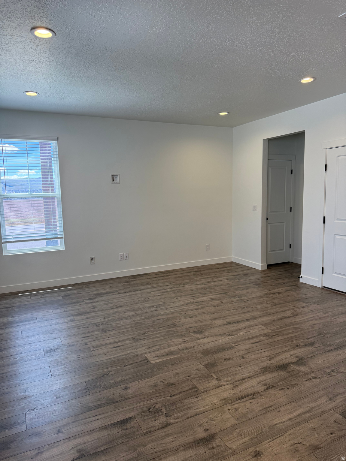 DB VALLEY VIEW TH - Residential