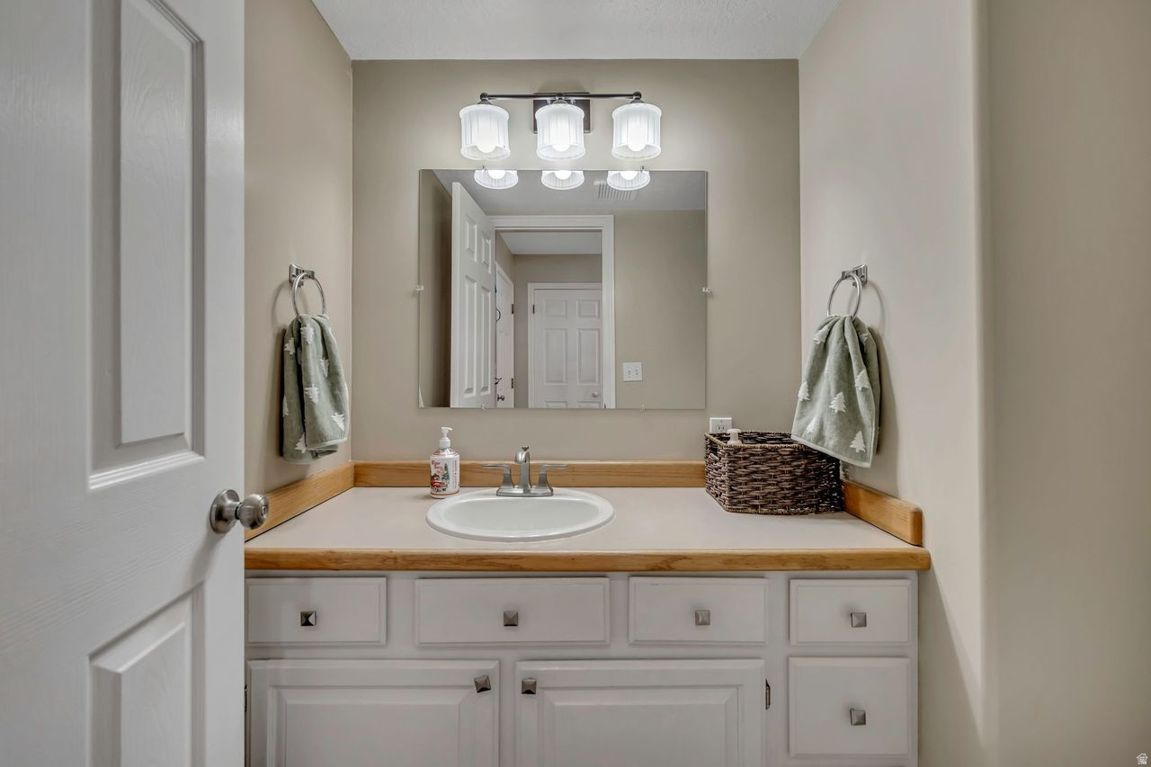 SOUTH VALLEY ESTATES - Residential