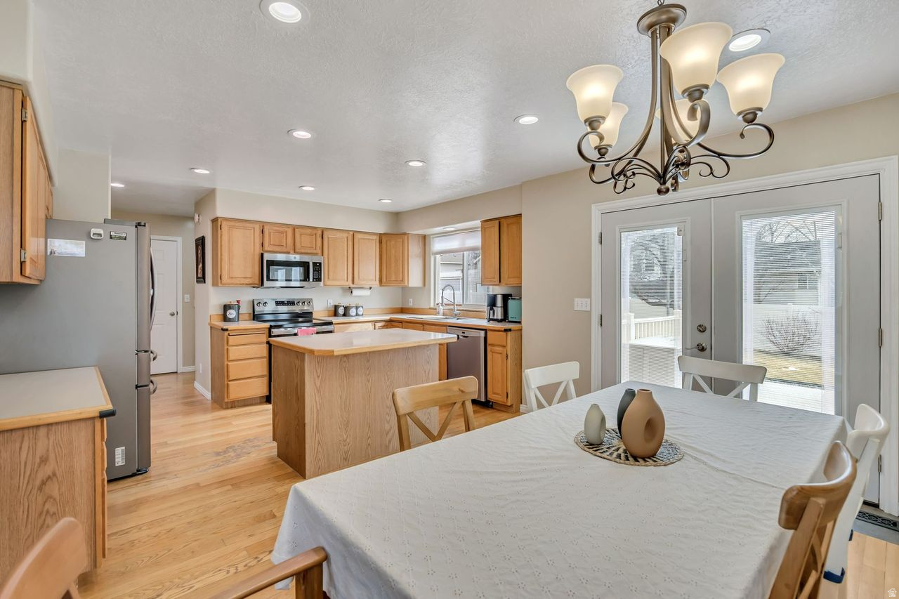 SOUTH VALLEY ESTATES - Residential