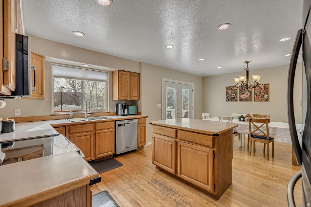 SOUTH VALLEY ESTATES - Residential