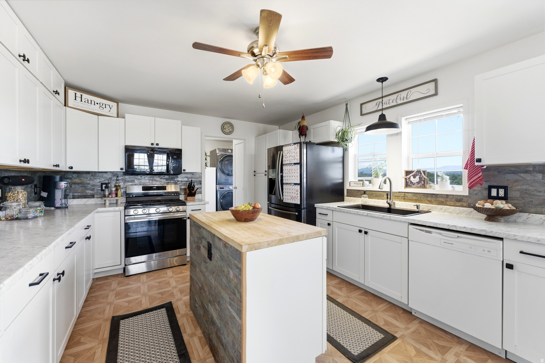 SUNDANCE WEST - Residential