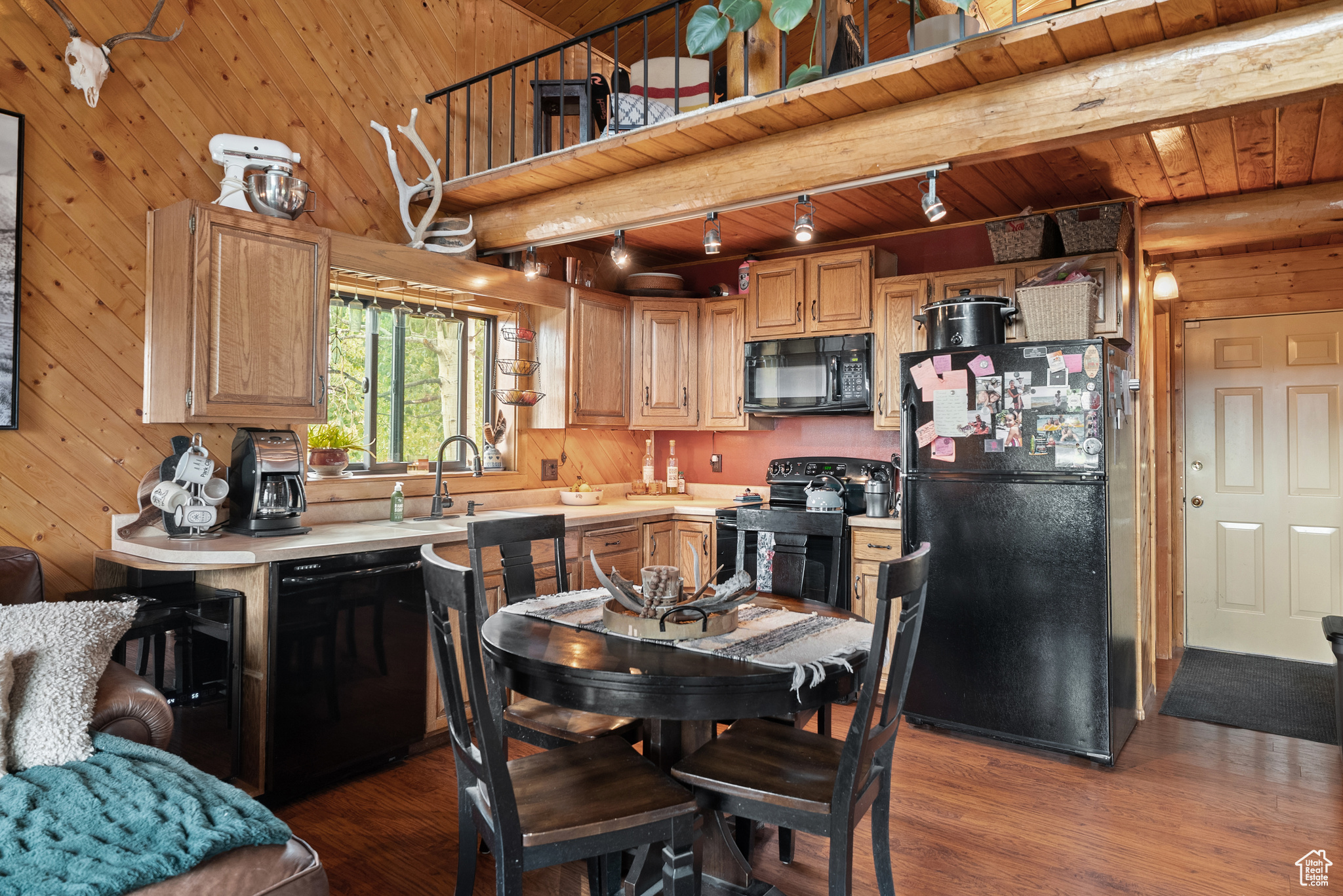 TOLLGATE CANYON - Residential