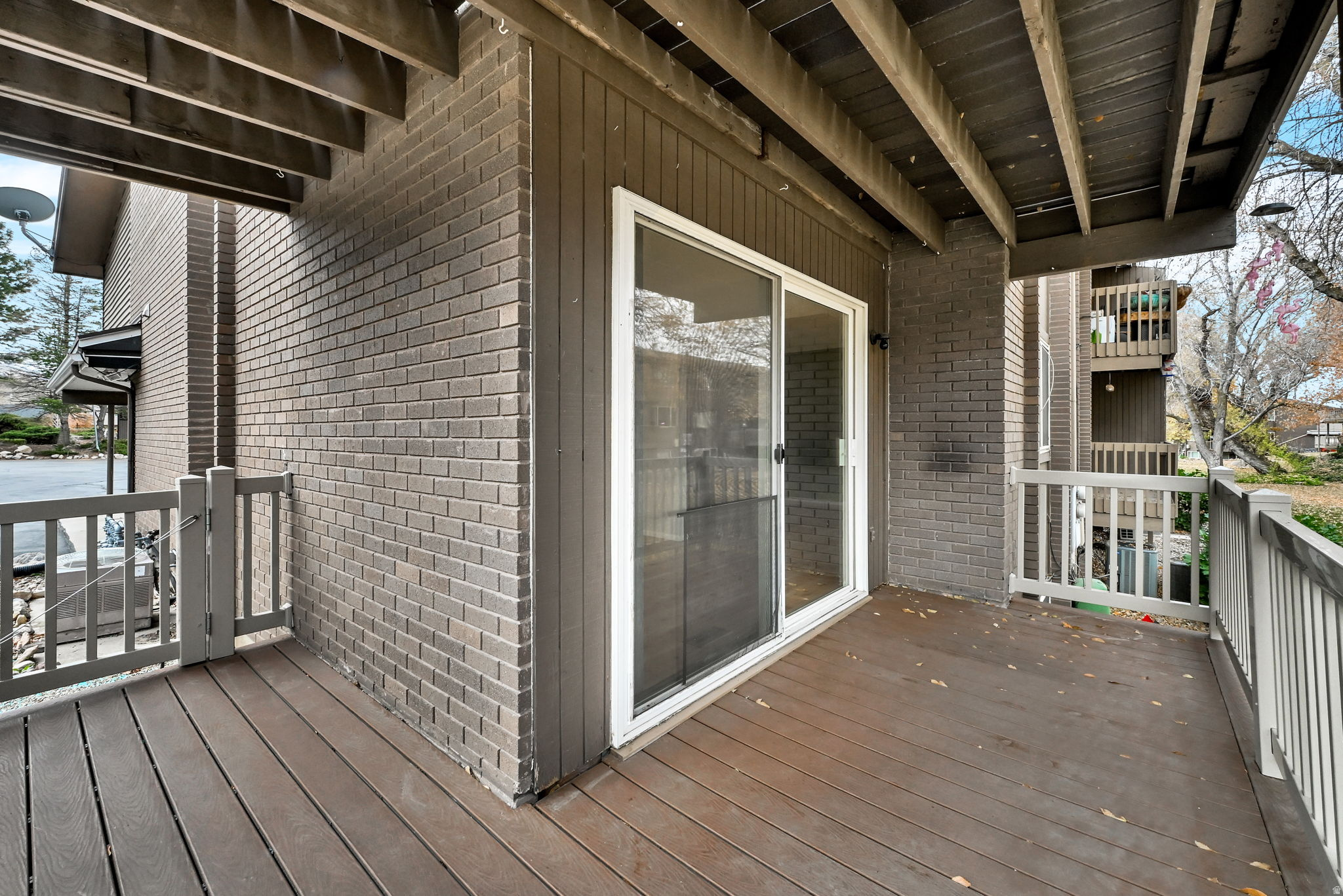 BRIARWOOD CONDOMINIUM - Residential