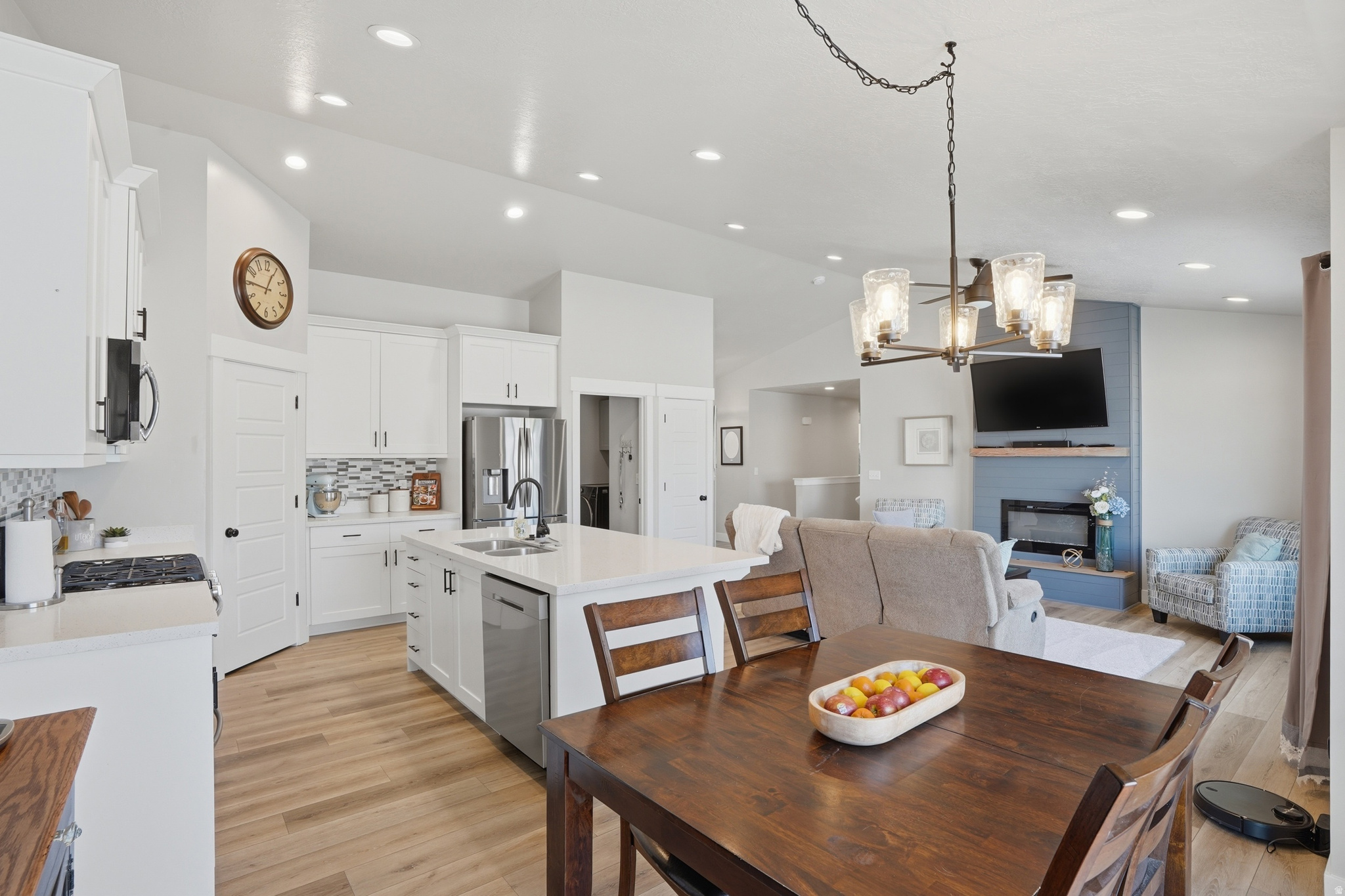 CASTAGNO PLACE SUBDIVISION - Residential
