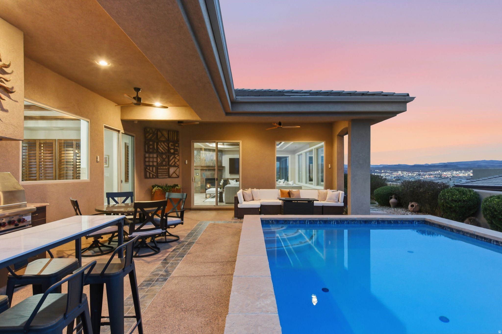 STONE CLIFF - Residential