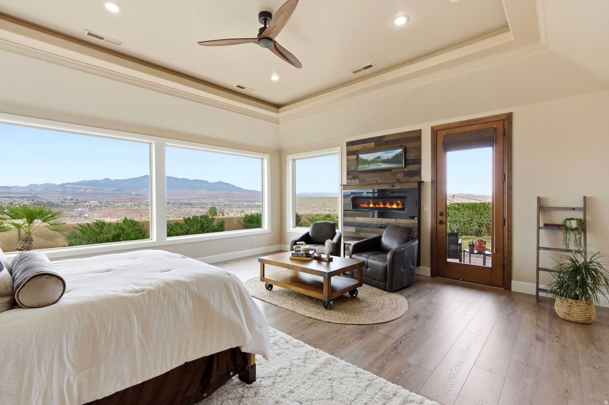 STONE CLIFF - Residential