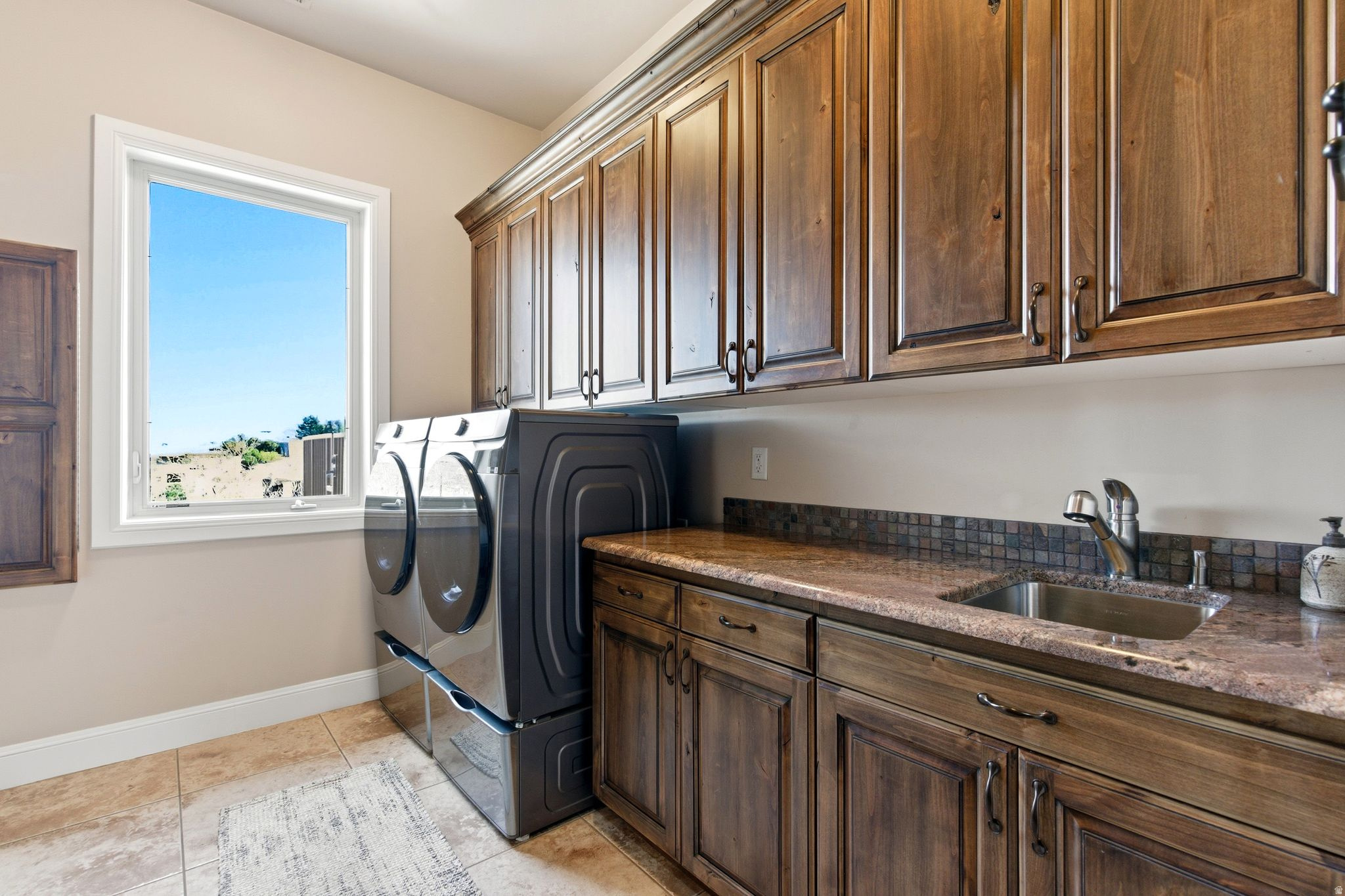 STONE CLIFF - Residential